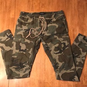 PacSun Joggers, Size Medium. NWOT